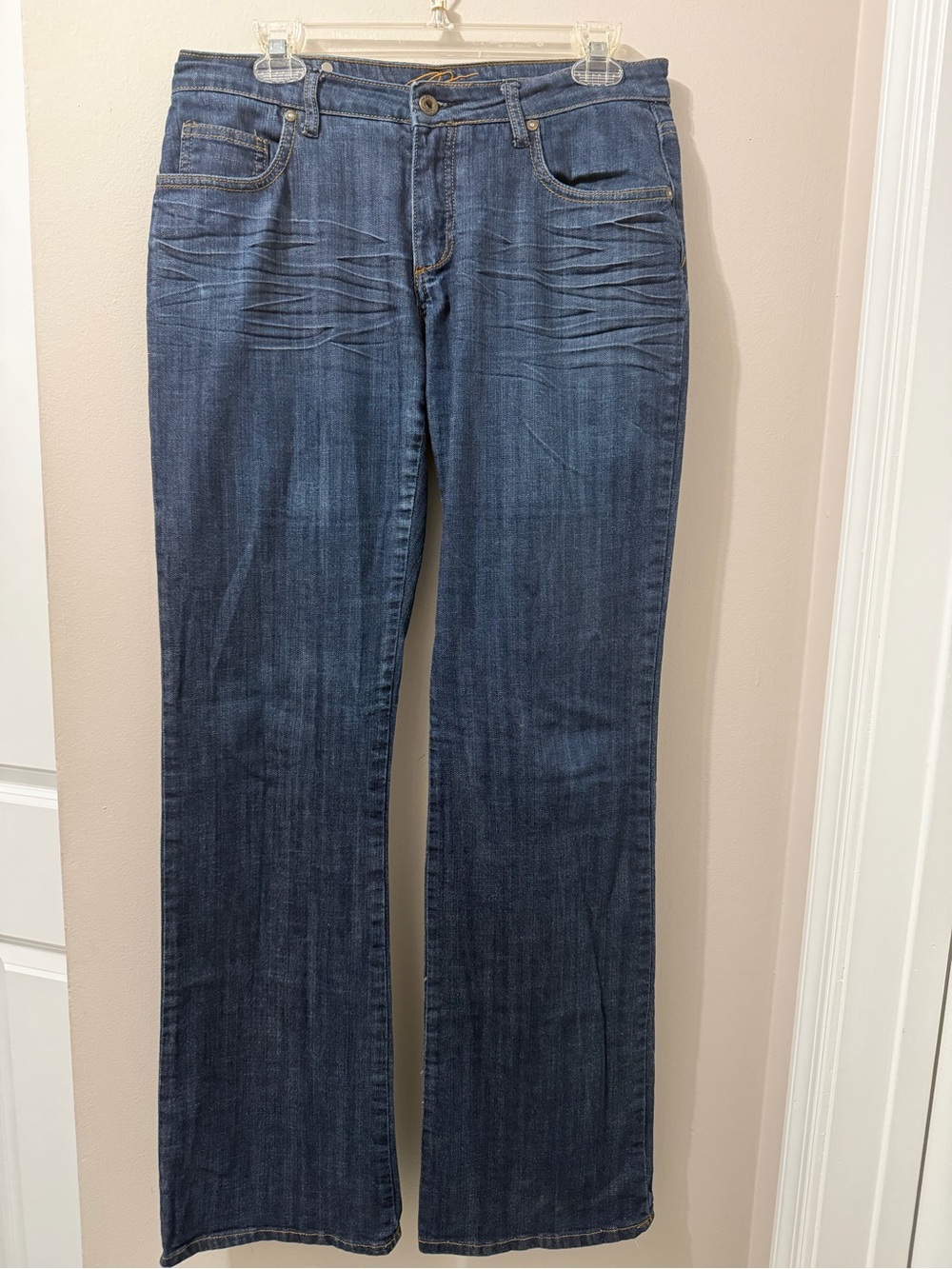 PZI Jeans Women’s Sz 8 Low Rise Bootcut Straight Leg Blue Light Denim Whiskering